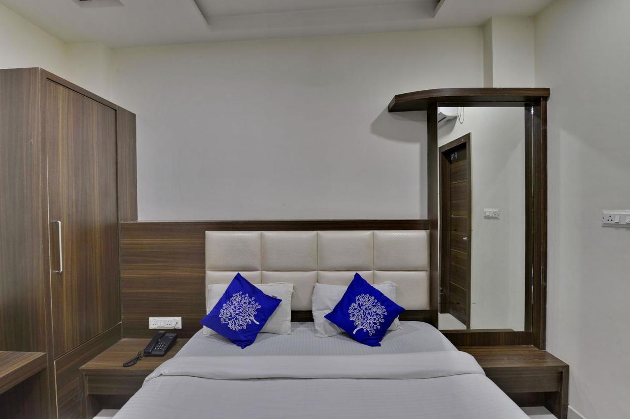 Hotel Amar Palace Удджайн Экстерьер фото